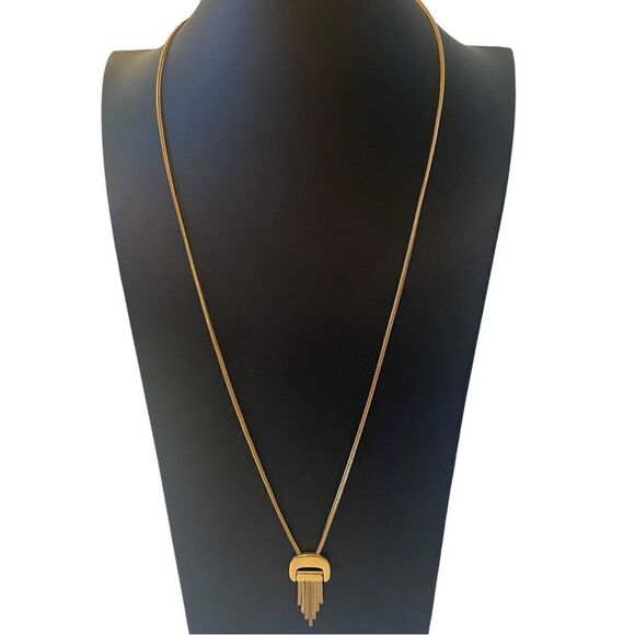 Vintage Trifari Bright Goldtone Small Pendant w/Fringe. - Picture 5 of 8